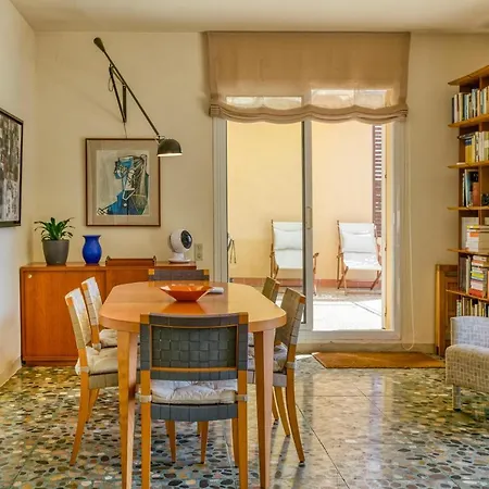 Sa Tuna Stylish Waterfront Holiday home *